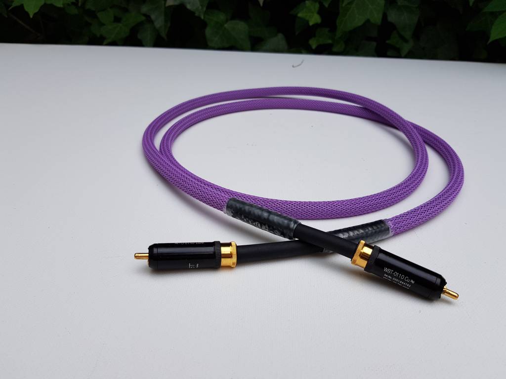 M-WAY 3DW Reference  AES/EBU XLR