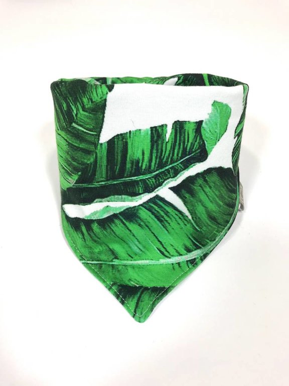 Groen-witte slab bandana met bladmotief