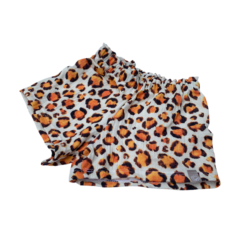 Korte Broek Soft Nature Leopard in de kleur papaya