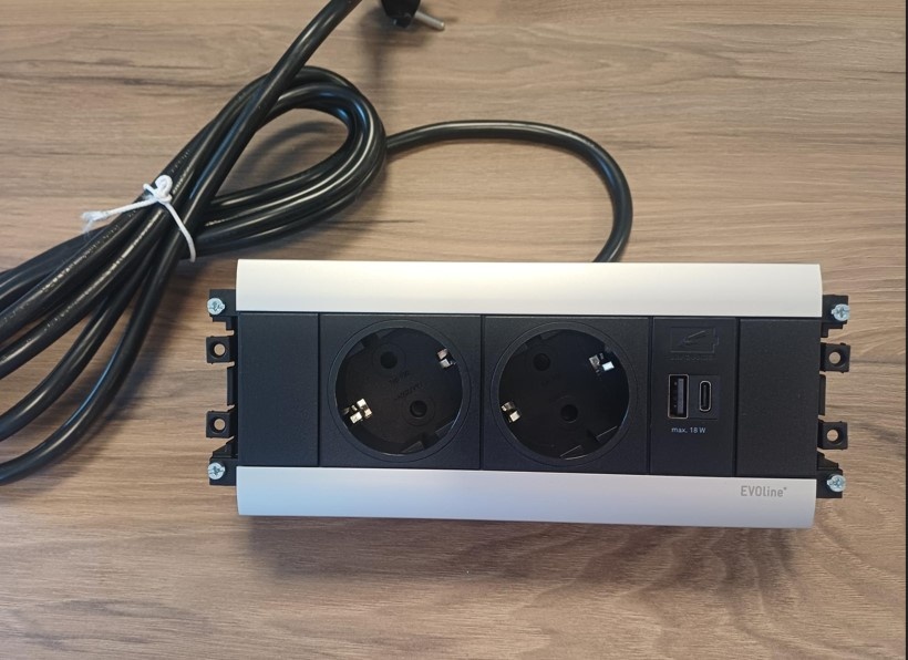 EVOLINE Evoline Inbouwmodule Frame Dock 2x stroom, 1x USB Charge A+ 1x USB Charge C