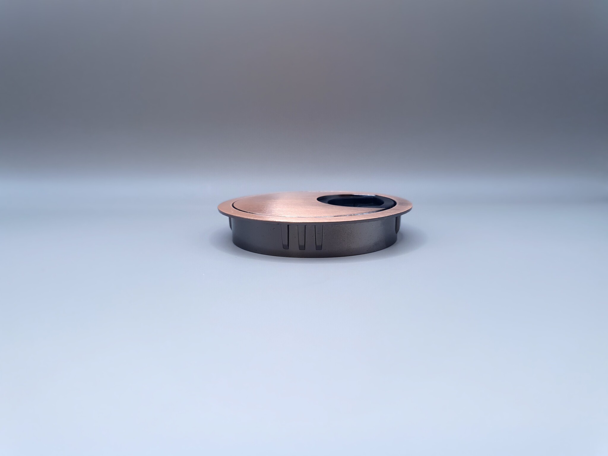 Multi Meubel Kabeldoorvoerdop Rond 60mm  METAAL KOPER