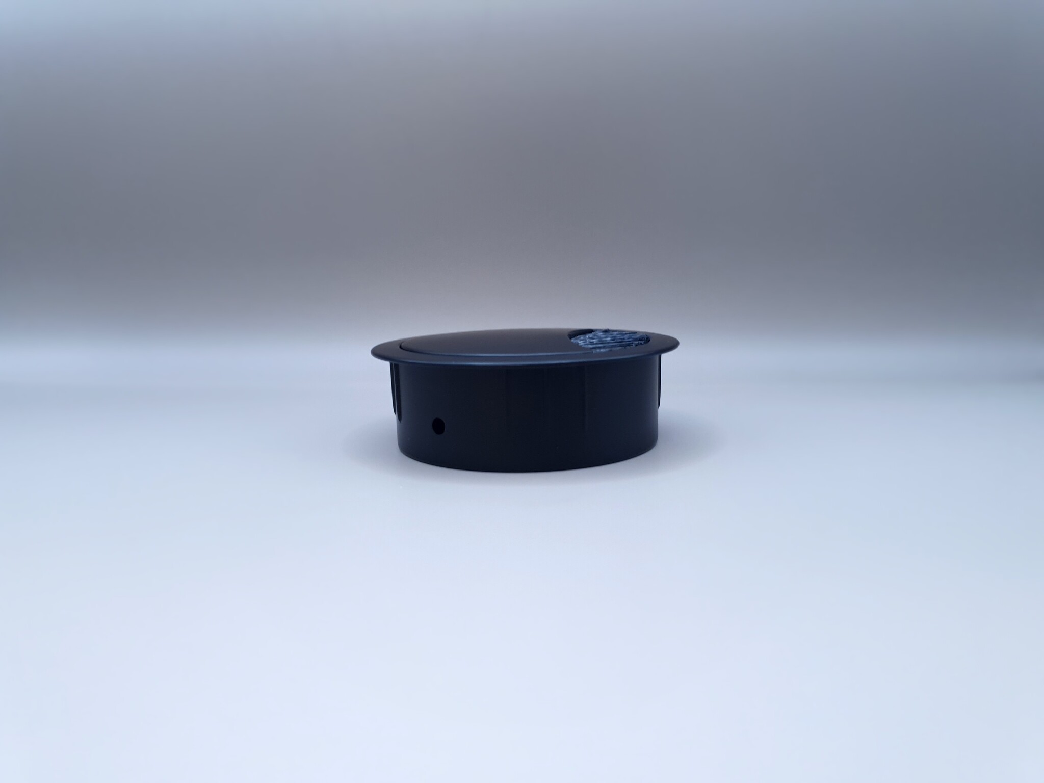 Multi Meubel Kabeldoorvoer Metaal rond 60  MAT Zwart