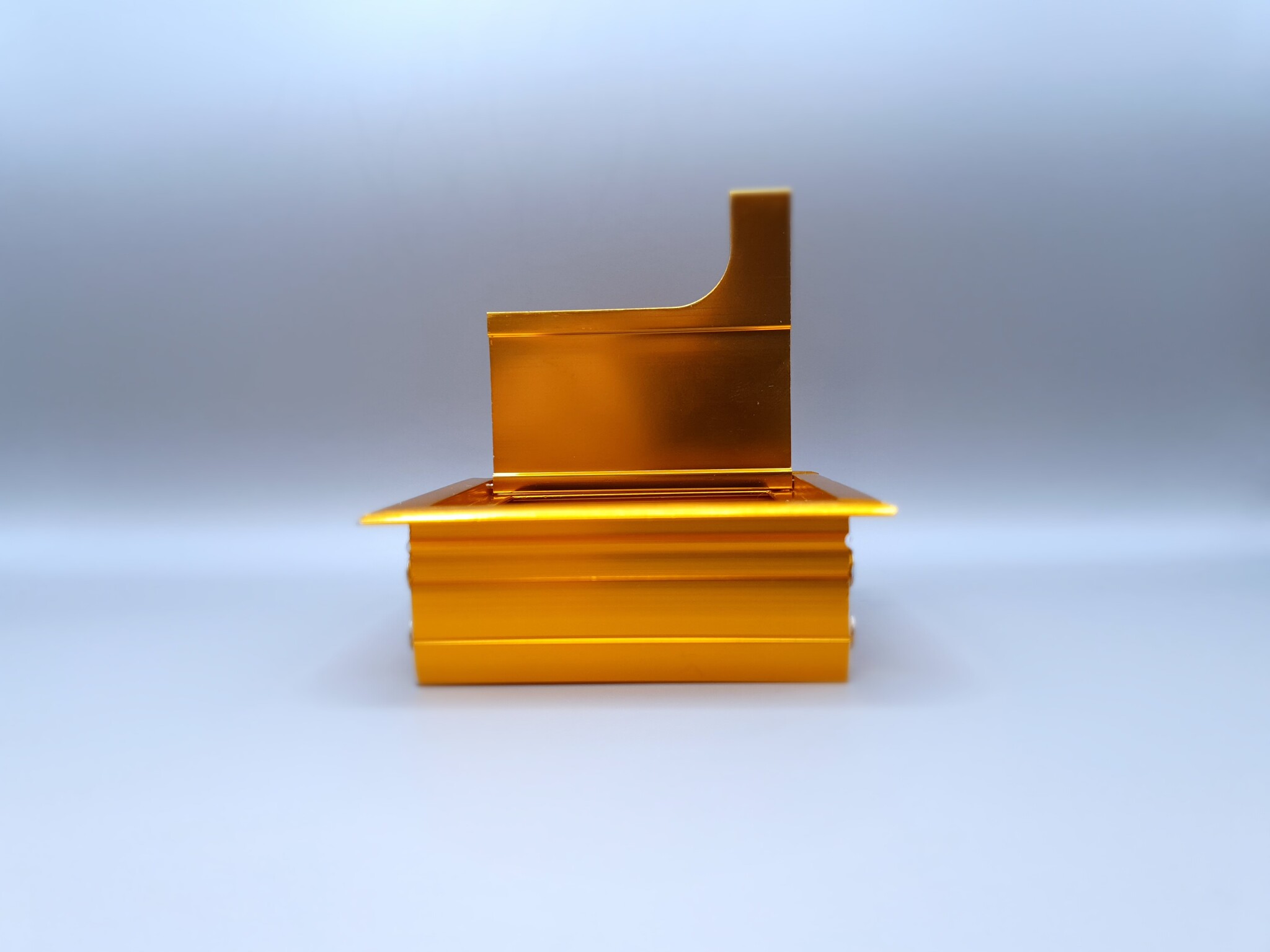 Kabeldoorvoer metaal ( aluminium) vierkant ORANJE GOUD GEBORSTELD met borstel, 70x70 mm.