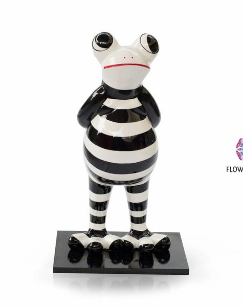 Niloc Pagen Standing Frog Black White