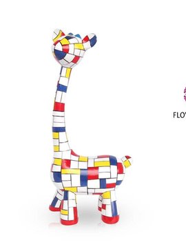 Mia Coppola Standing Giraffe Mondriaan