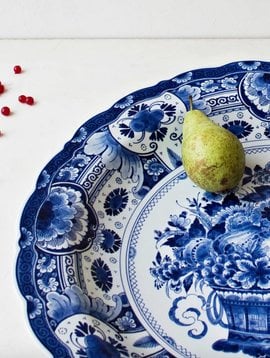 Delft blue dish