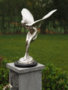 Vrouwenbeeld Flying Lady