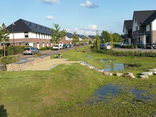 Wadi in nieuwbouwwijk Putten