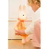 Figuurlamp klein konijntje met sjaal zittend