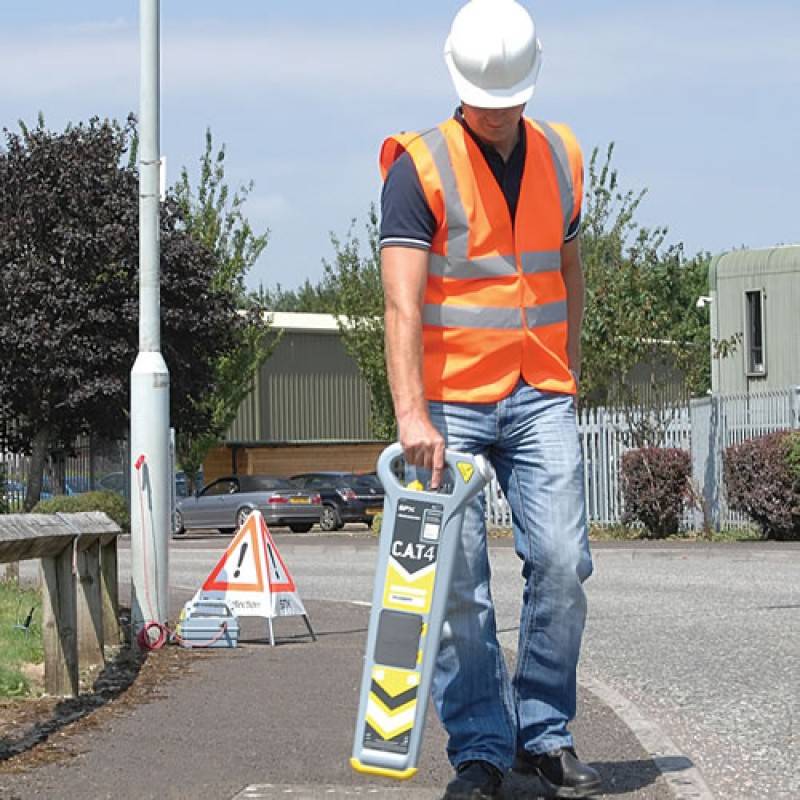 gC.A.T4+ kabeldetector met GPS en diepte indicatie  SET