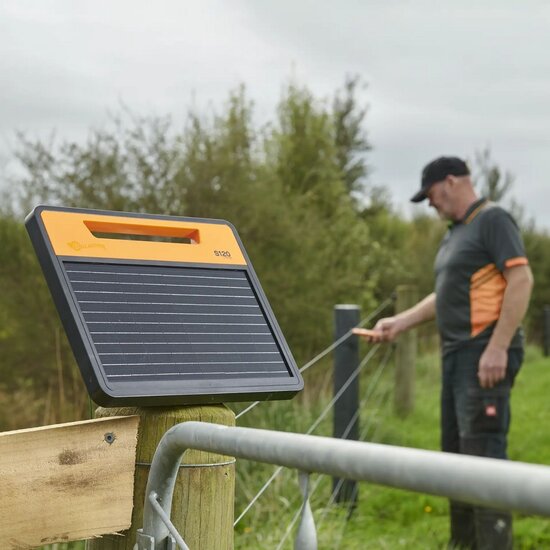 Gallagher S120li schrikdraadapparaat incl. lithium accu & zonnepaneel