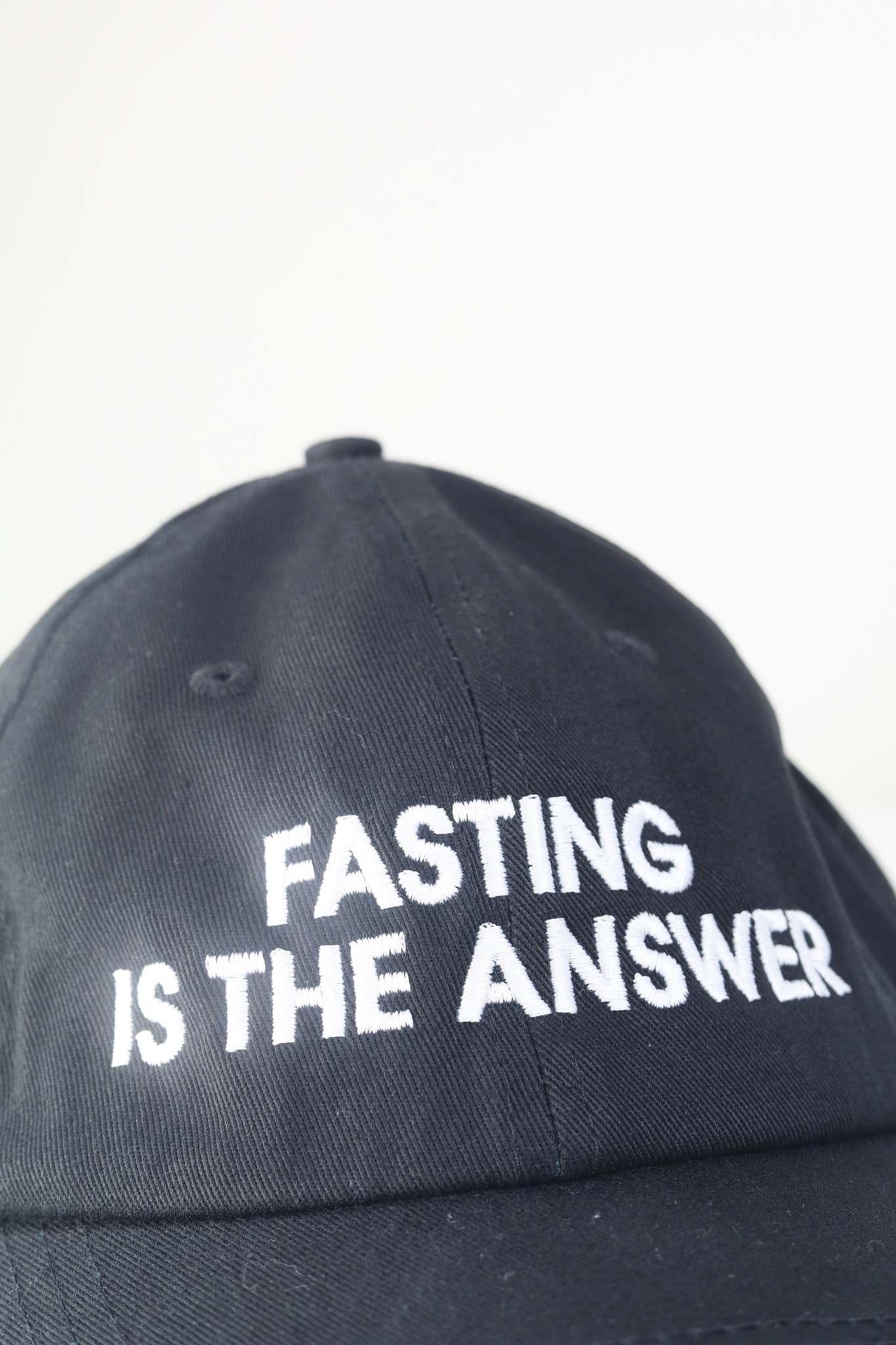 Fasting is the Answer cap (zwart)