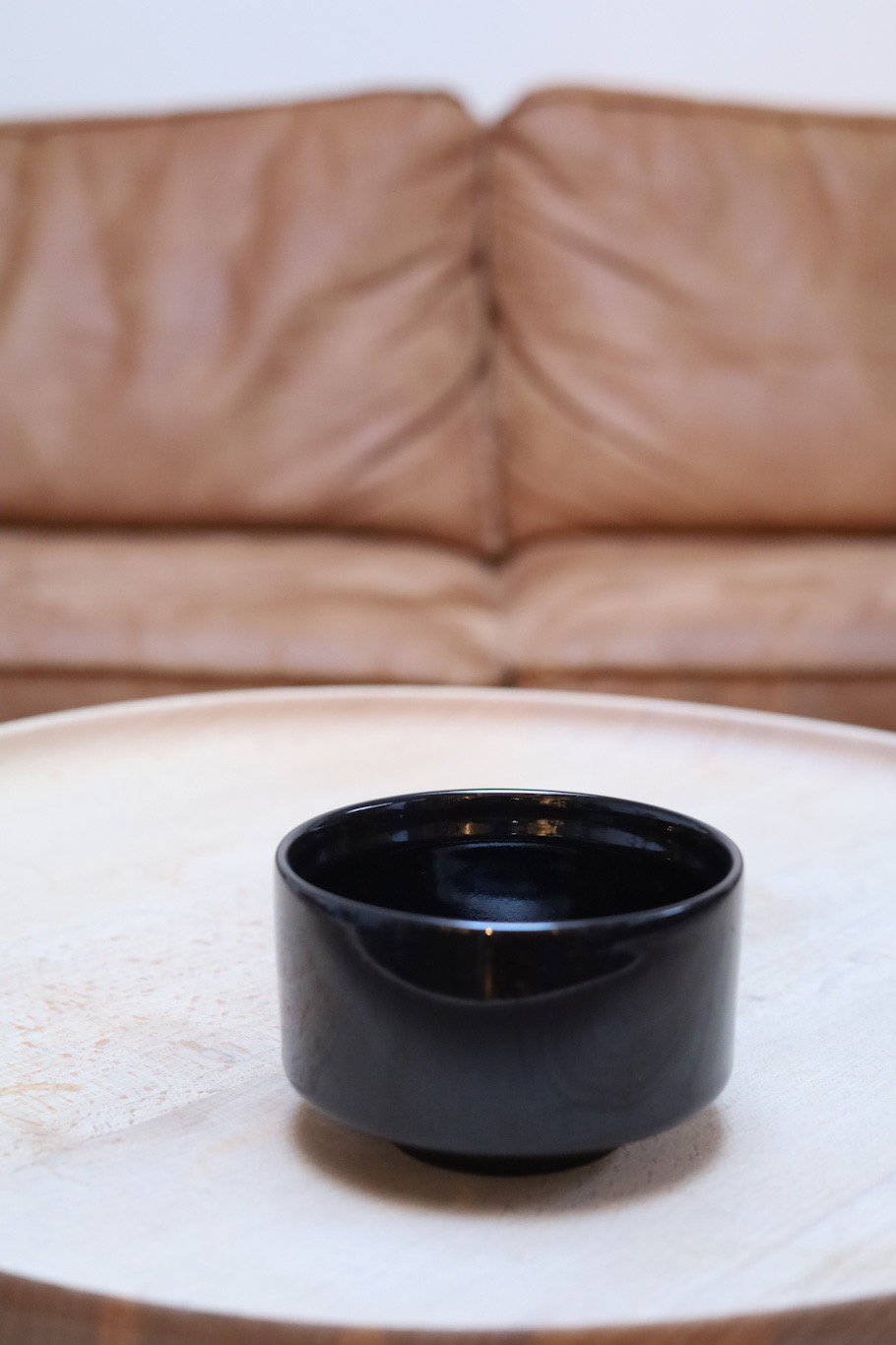 Porcelain Matcha bowl  - clean shiny black