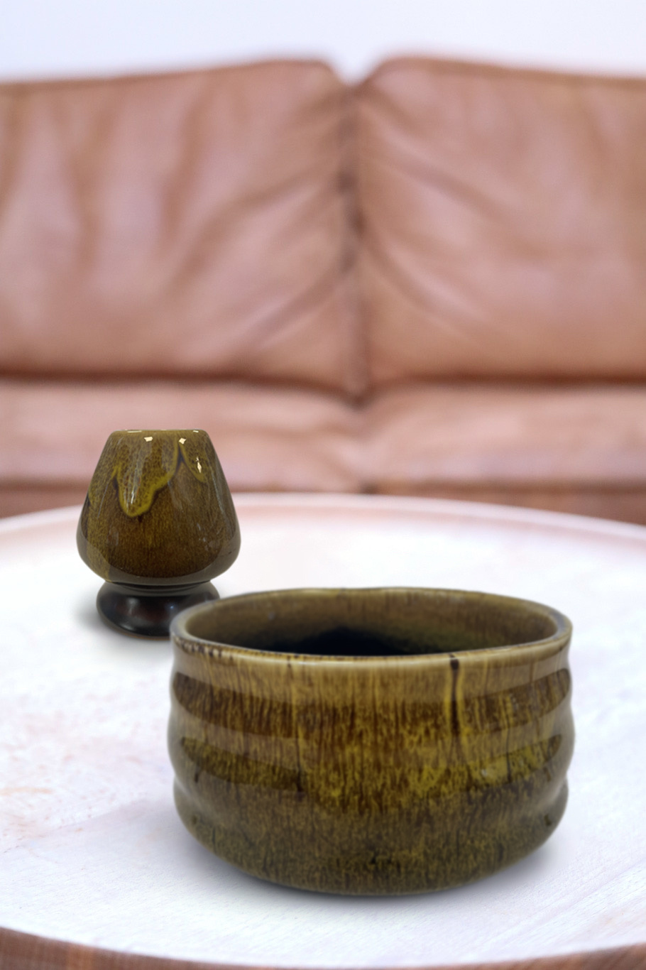 Matcha bowl & whisk holder - art shiny brown