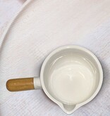 Matcha latte schenk bowl - wit (hout en porselein)