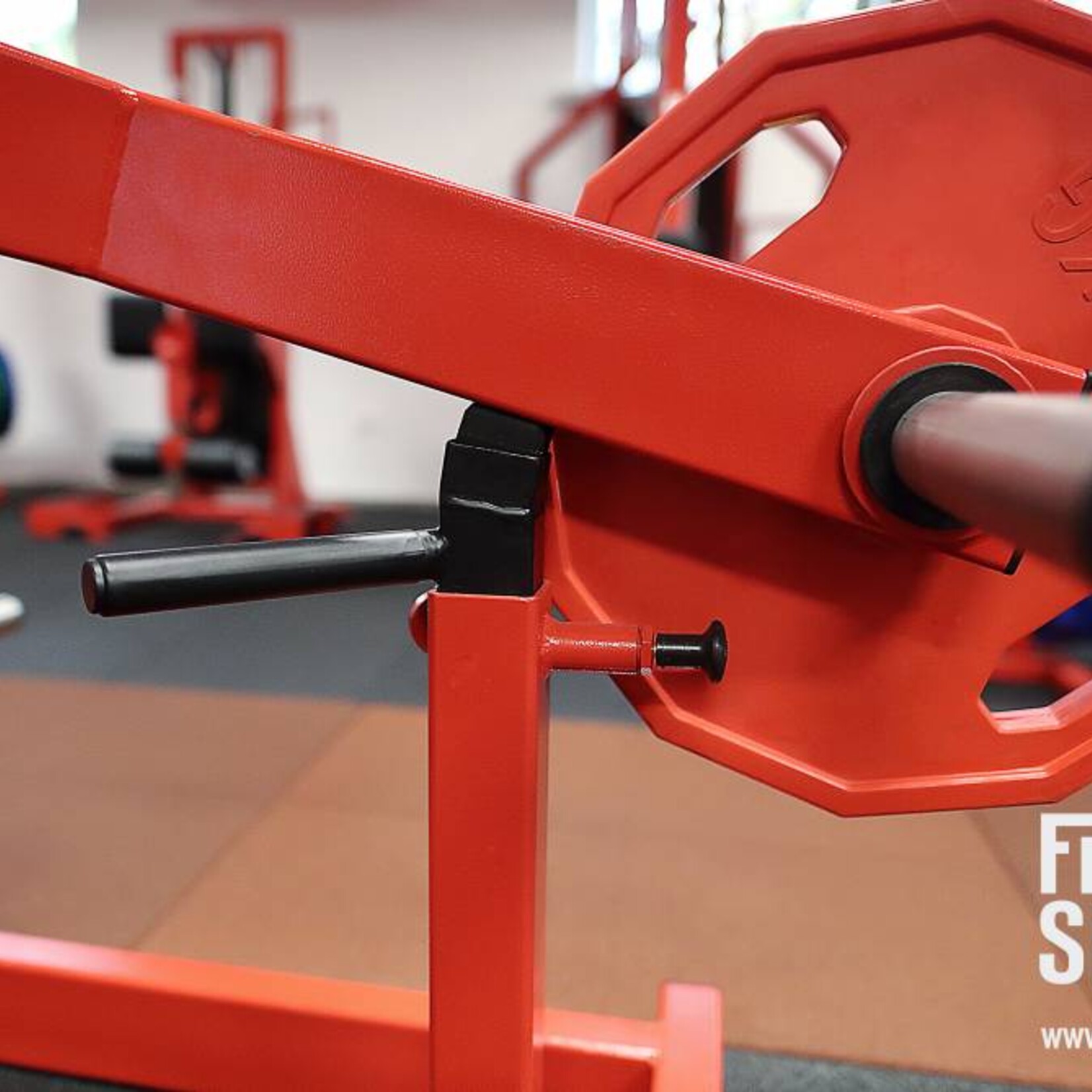 Trizepstrainer (6KX) / Dips im Sitzen / Plate loaded