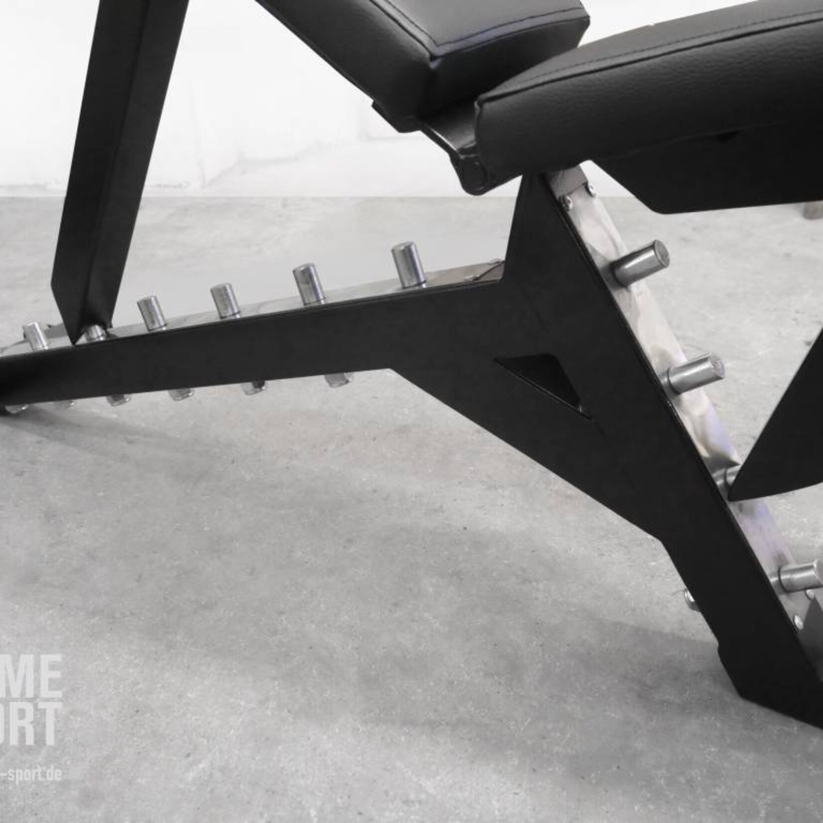 Universal Bench (3J)
