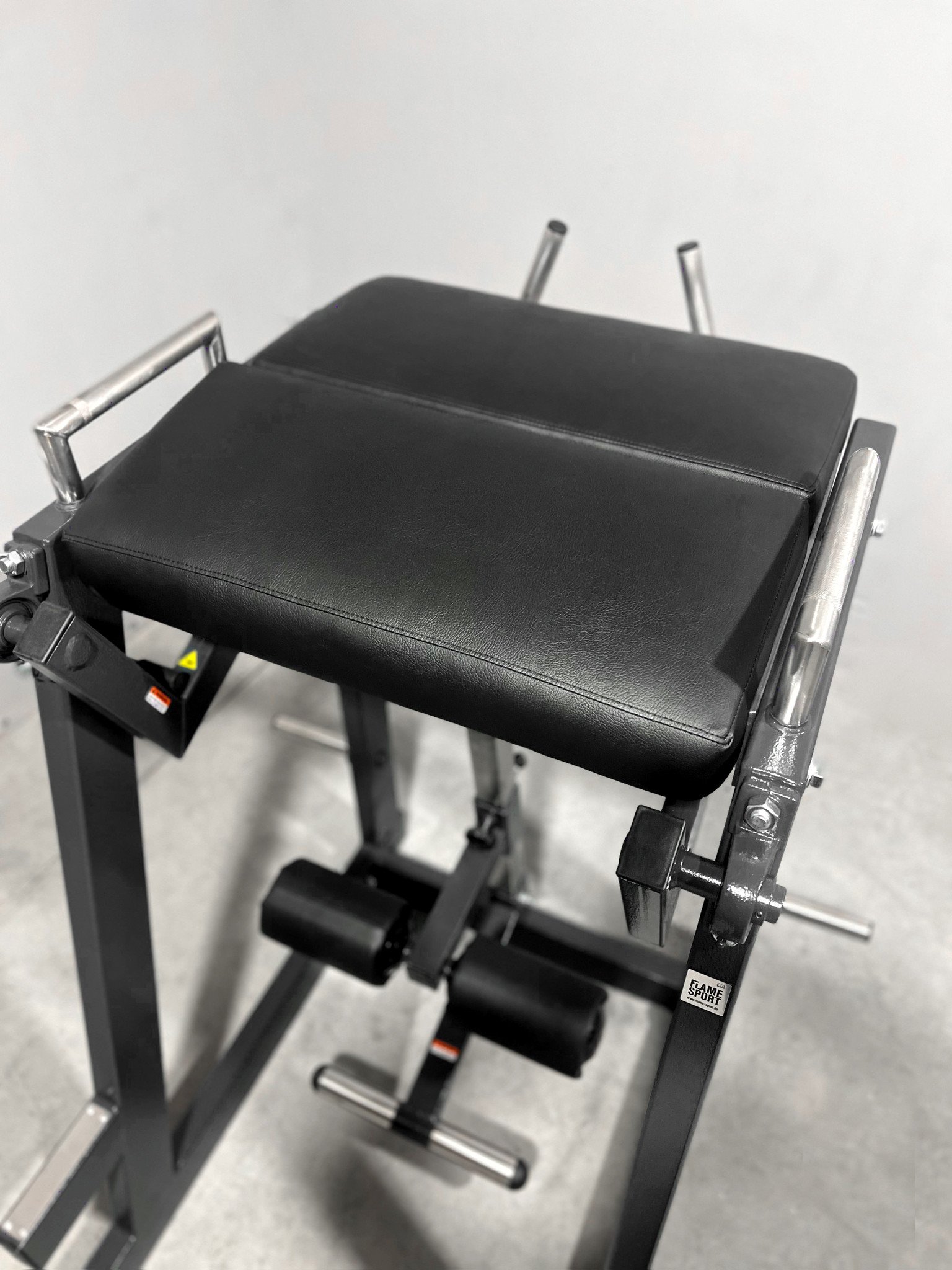 Reverse Hyperextension Machine Glute machine (1V) Frame Sport - FLAME ...