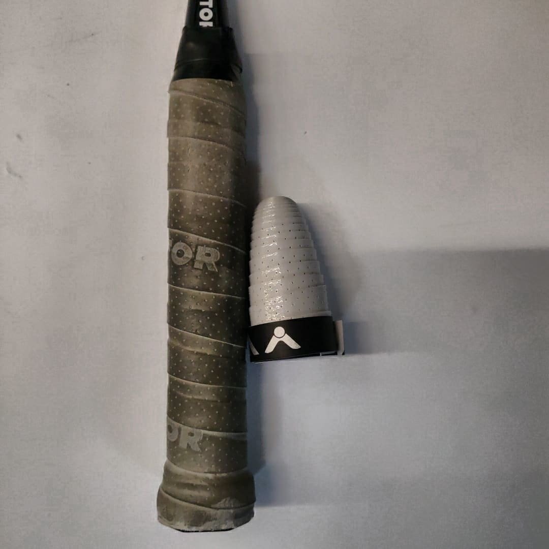 What Is The Difference Between a Badminton Replacement Grip And An Overgrip  - Badminton Bay's Blog