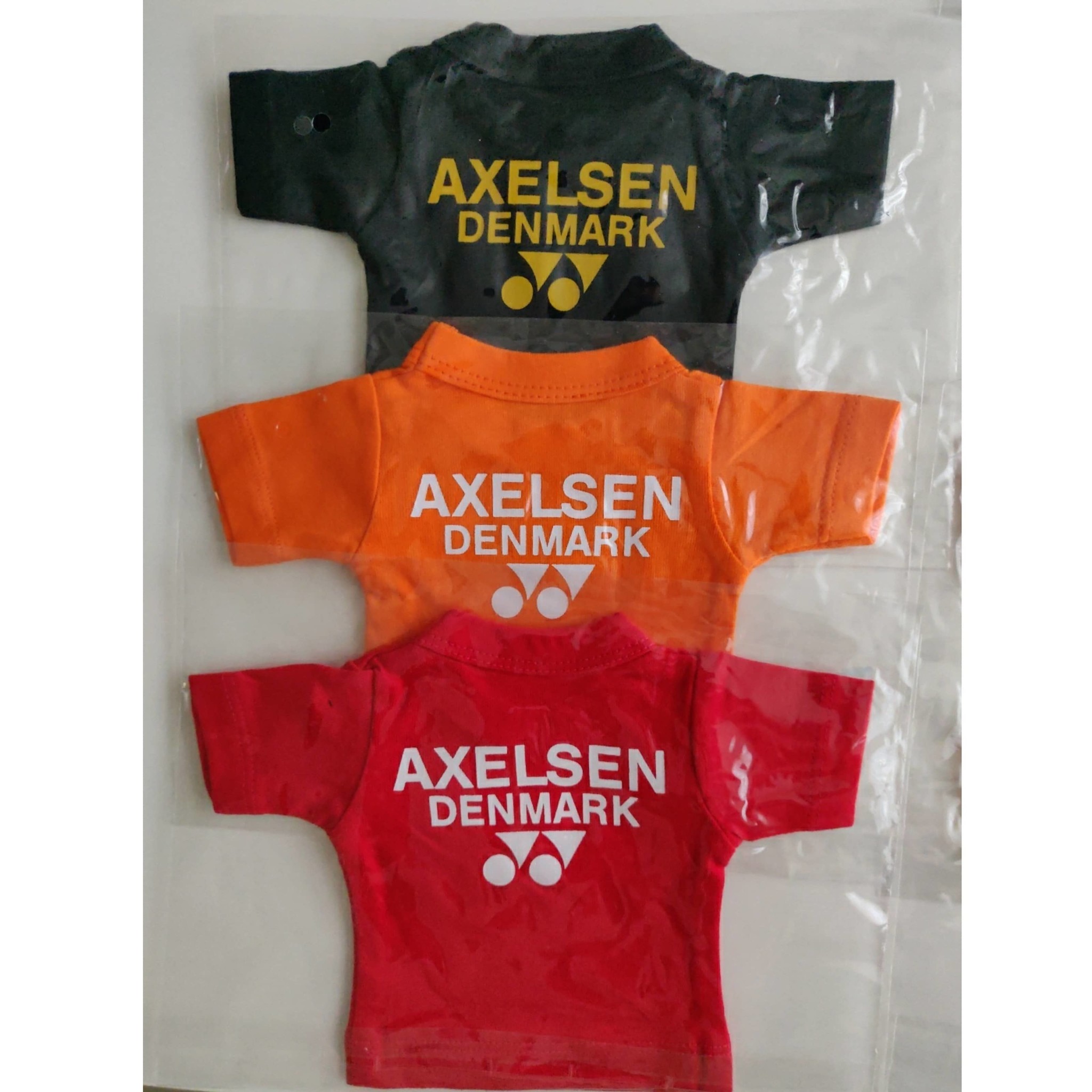 Yonex souvenir mini t shirts Viktor Axelsen