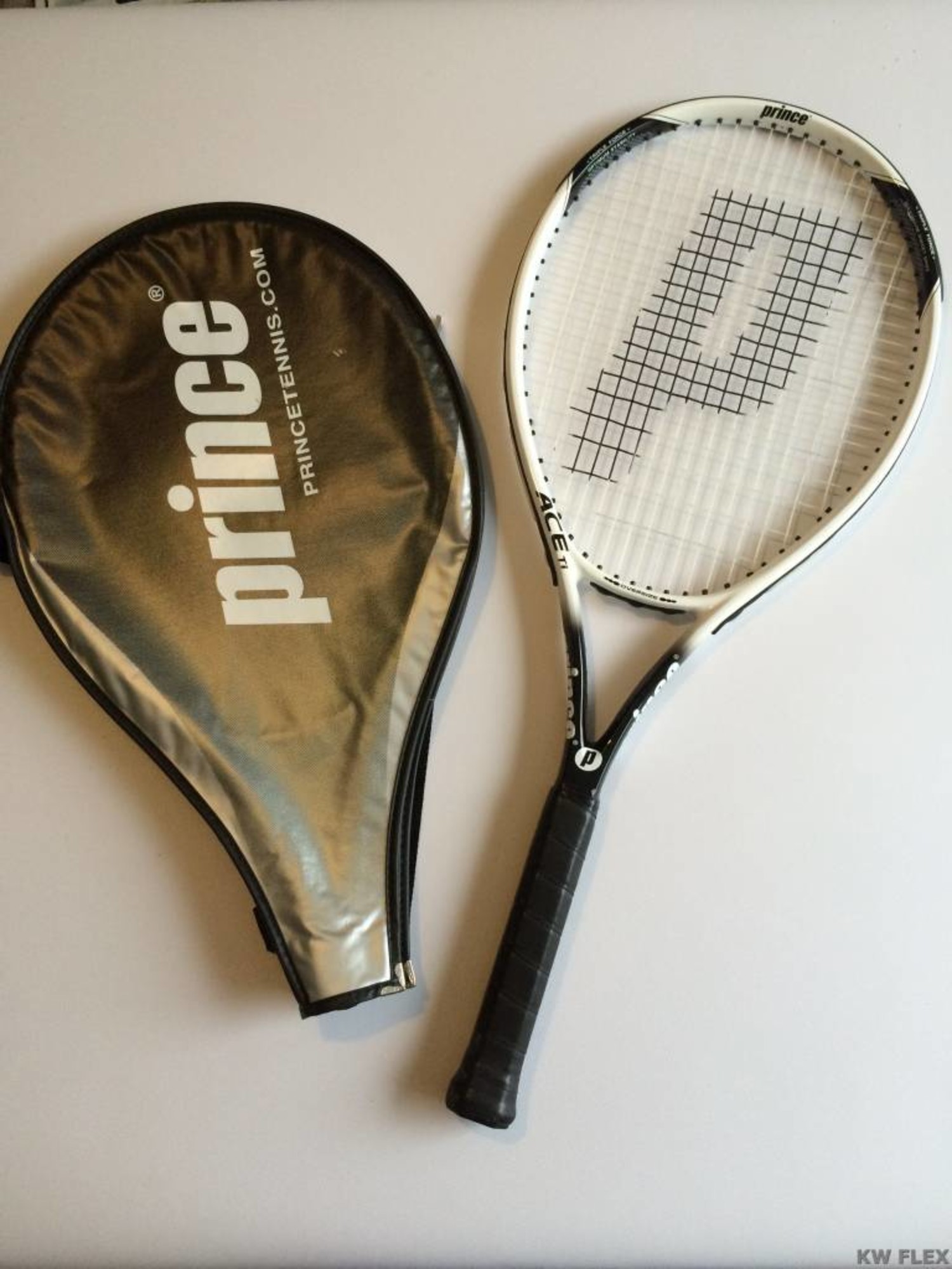 Bliksem buitenspiegel vredig Prince Ace Ti tennisracket - KW FLEX racket speciaalzaak