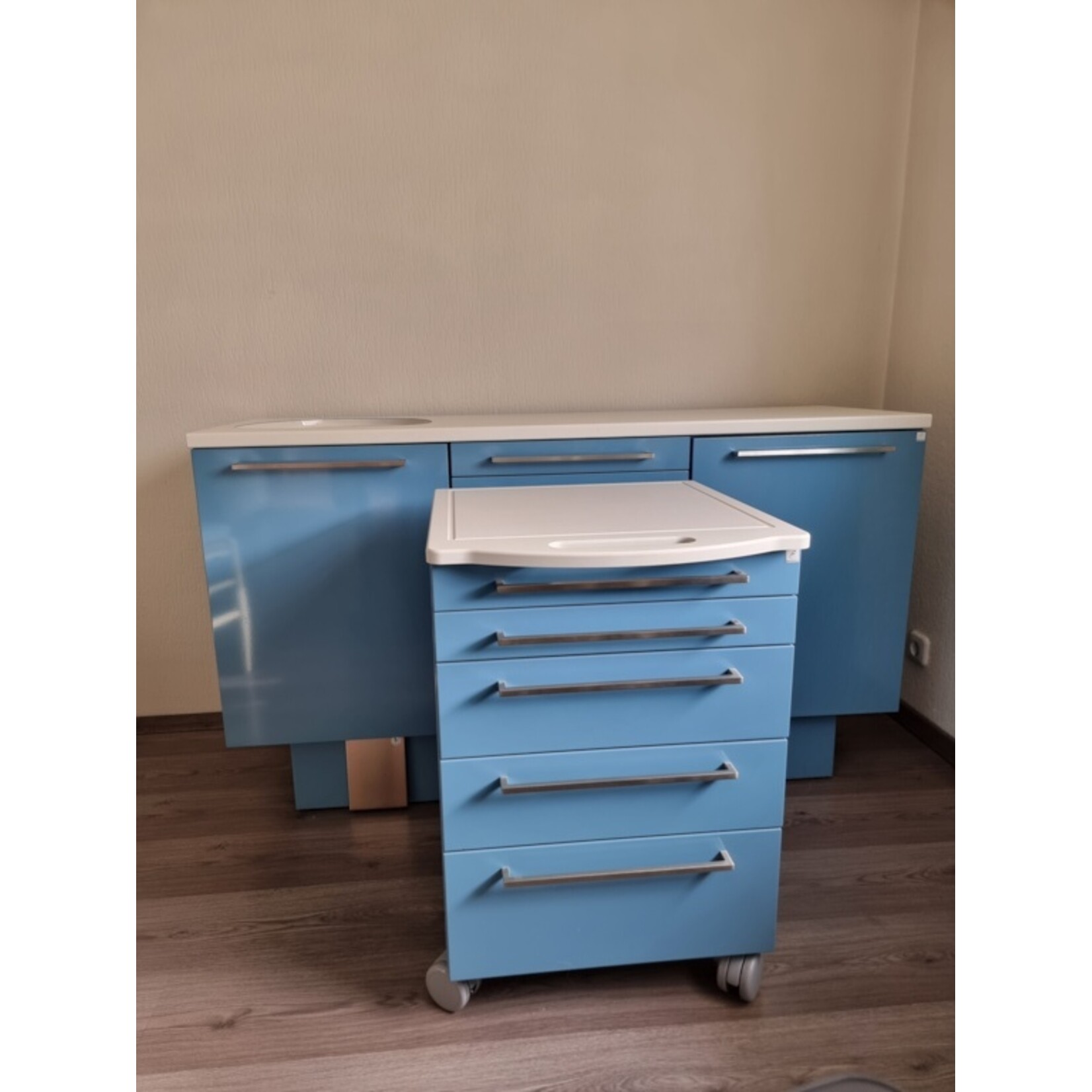 Edarredo OPENPLUS Z/SC Treatment Cabinetry & Mobile Cart | Dental & Medical