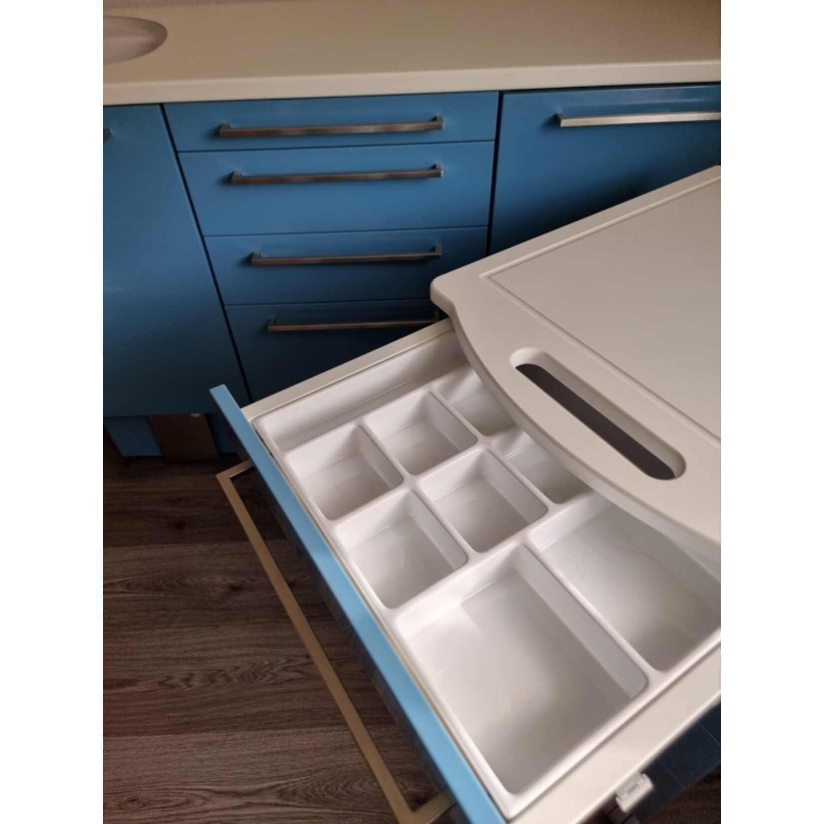 Edarredo OPENPLUS Z/SC Treatment Cabinetry & Mobile Cart | Dental & Medical