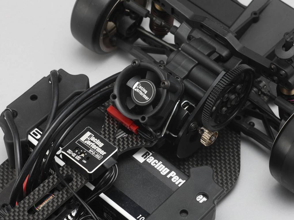 Yokomo - Y2-303RBFA - Aluminium Rear Brace with Cooling Fan - Black Ed 