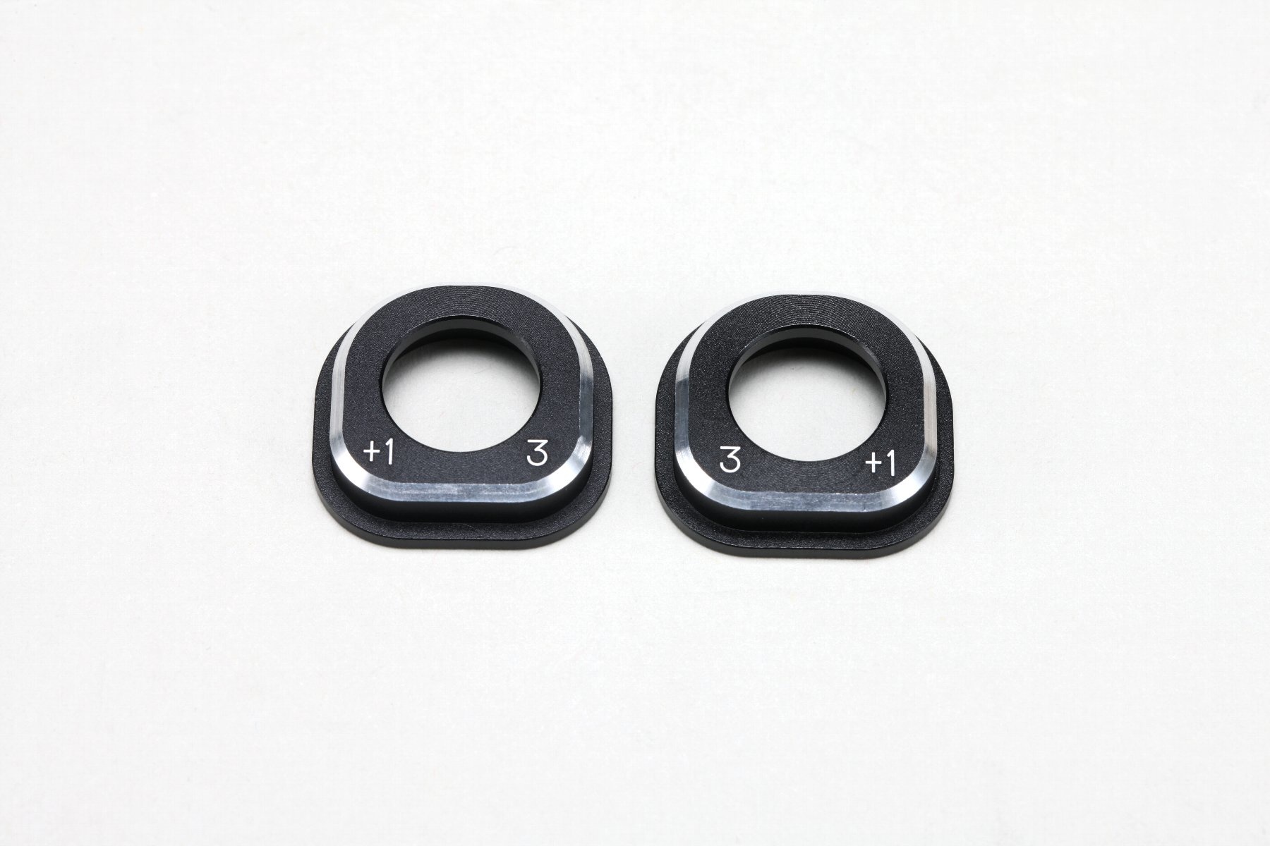 Yokomo MD1 Alum. Diff. Height Adjust 3-Gears +1mm L/R Yokomo MD1 Alum. Diff. Height Adjust 3-Gears +1mm L/R