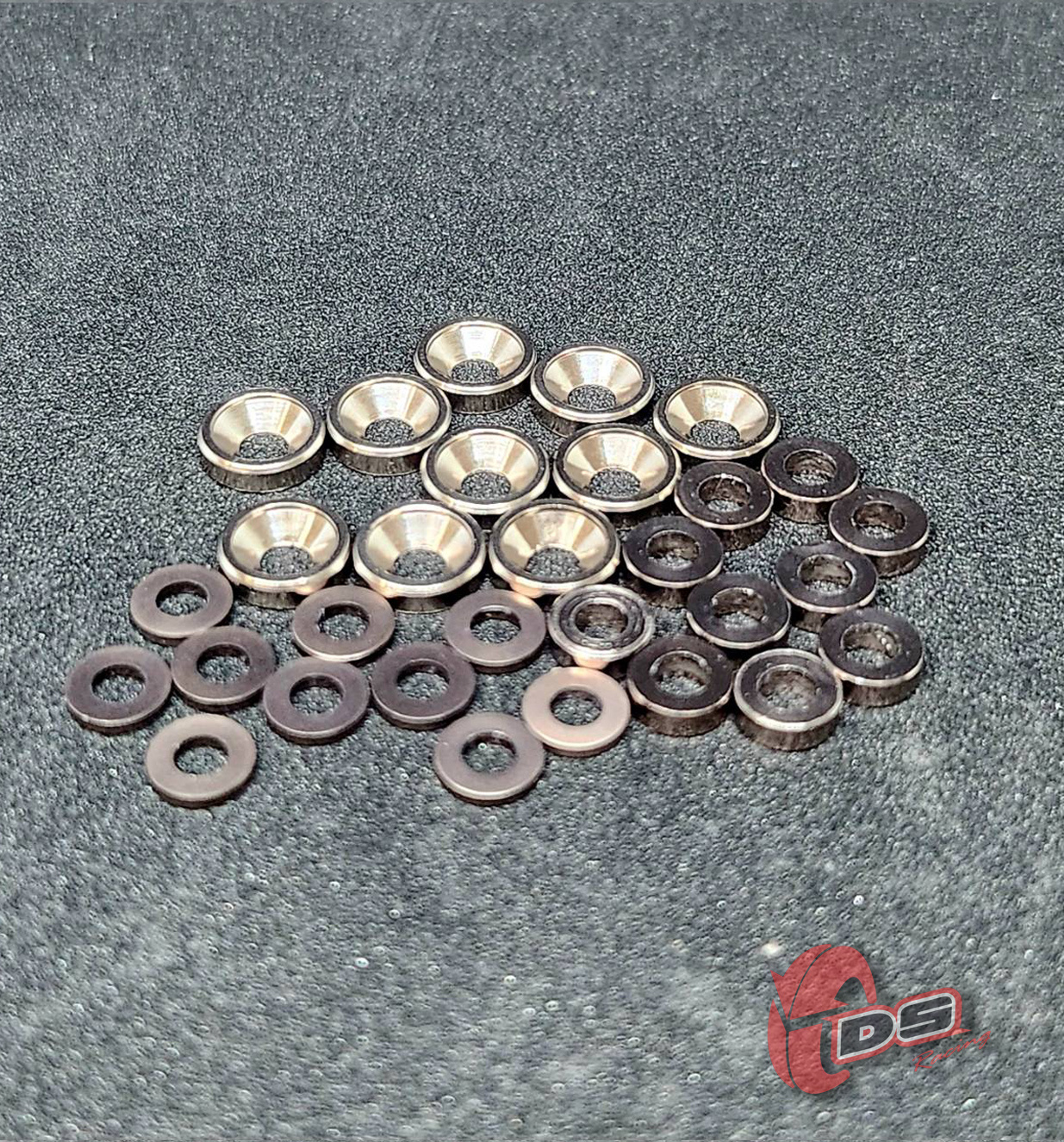 DS Racing RDX Dress-Up Kit - Gunmetal DS Racing RDX Dress-Up Kit - Gunmetal