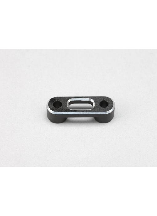 Yokomo Aluminium Steering Bell Crank Base - Black Edge Design