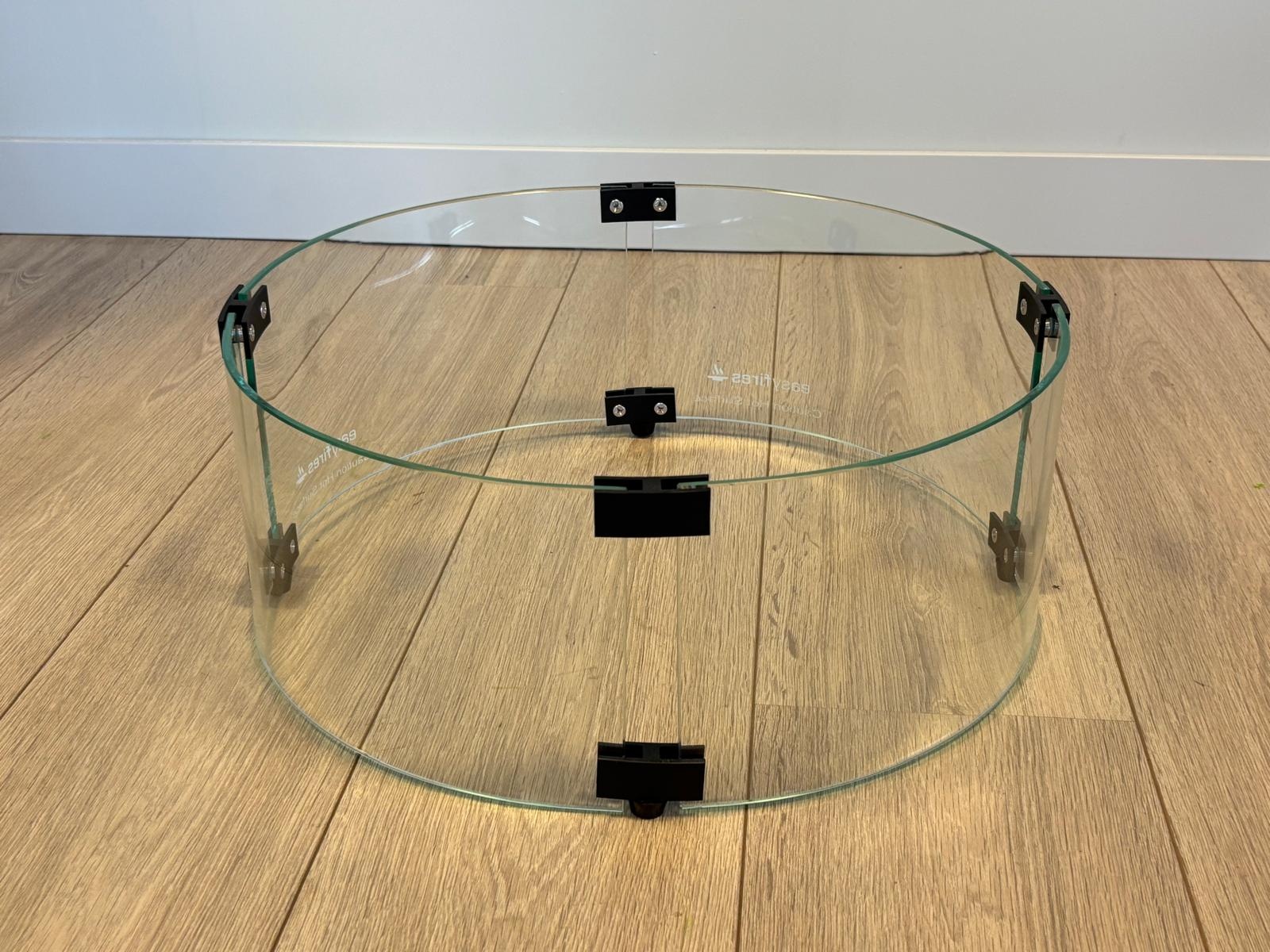 Easy fires glazen ombouw rond zwart afbeelding