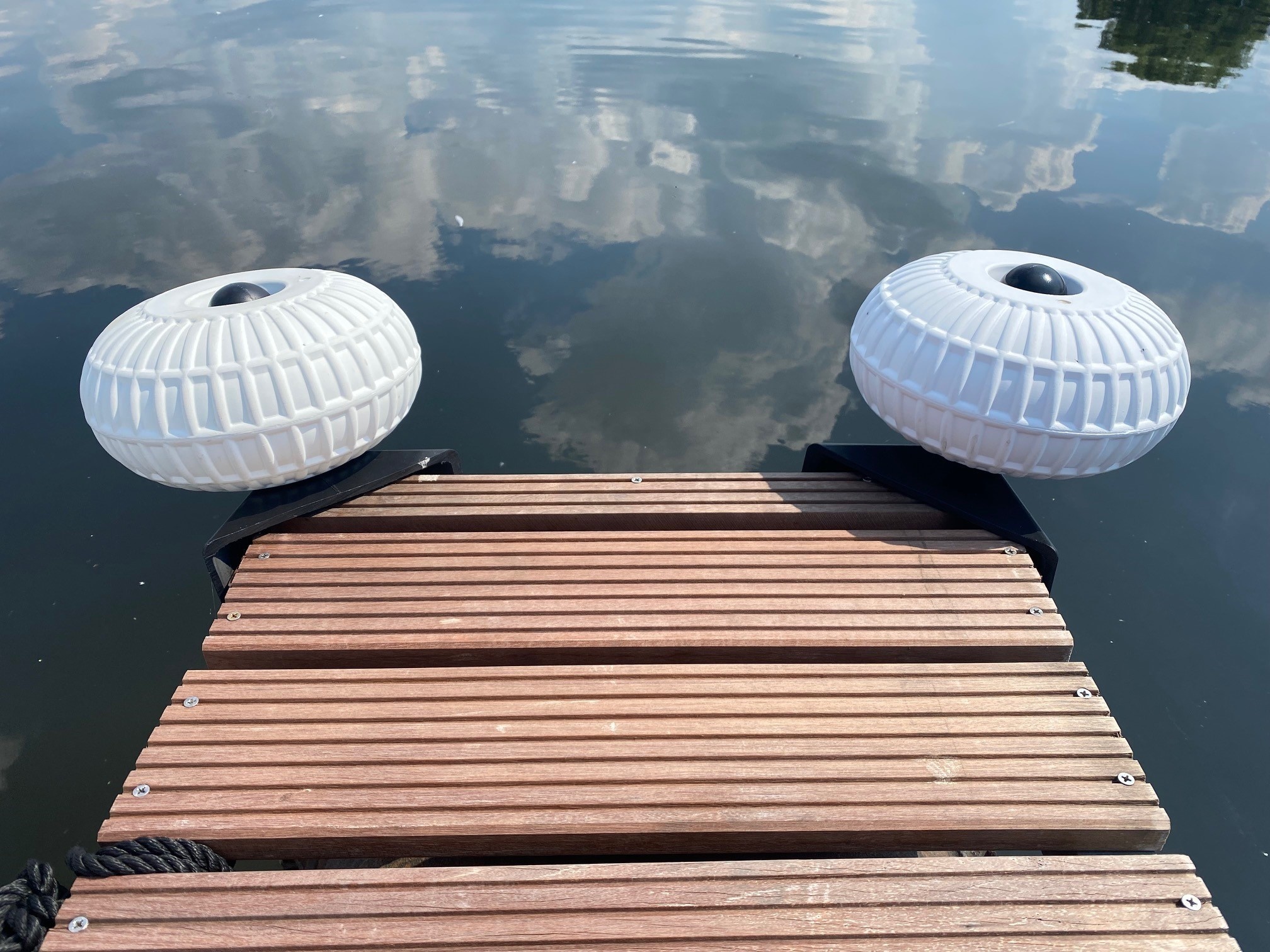 Dockwheel wit met beugel