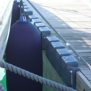 Steiger bumper stootrand  - 80x14x4 cm