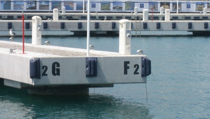 Steiger bumper stootrand BC60 - hoek - 30x60x13 cm