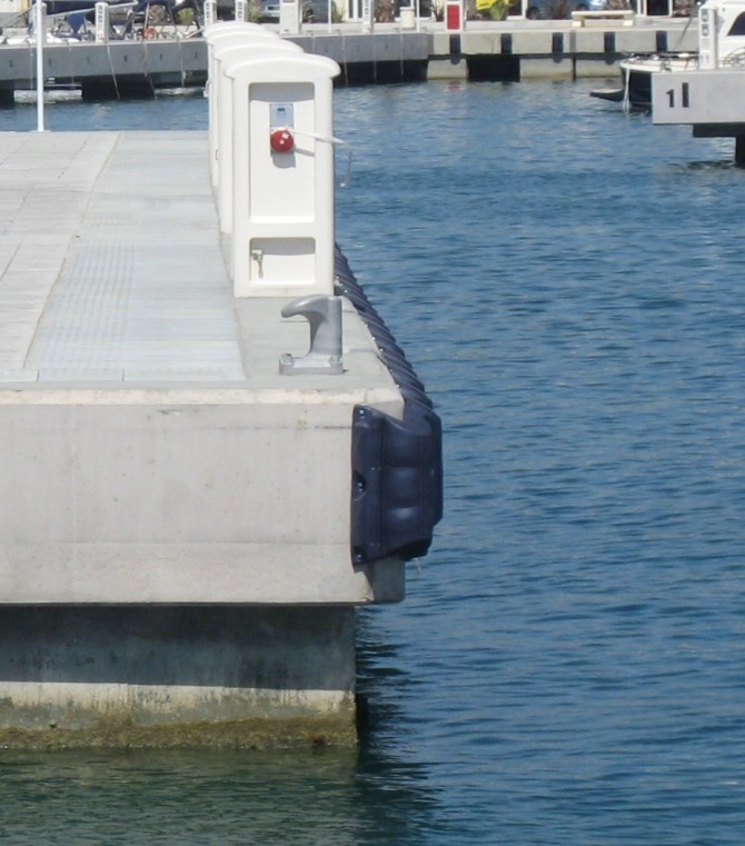 Steiger bumper stootrand BC60 - hoek - 30x60x13 cm