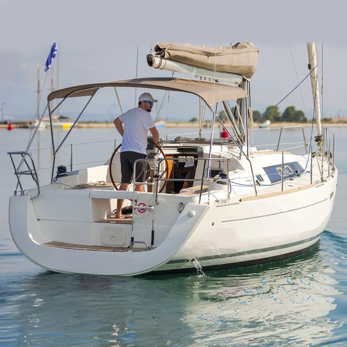 Zeilboot biminitop - RVS - Breedte 2,4 <> 2,7 meter - Hoogte 1,55 meter - Lengte doek 1,6 meter