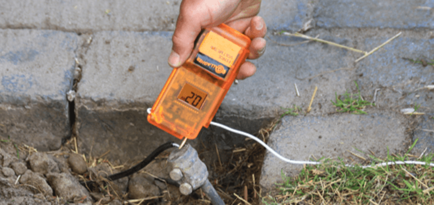 How to improve electric fence earthing