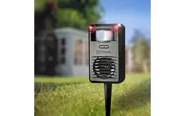 Pest-Free PLUS - Dual Light and Ultrasonic Deterrent
