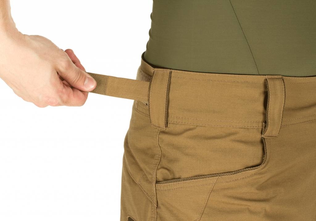 Field Short (Coyote)