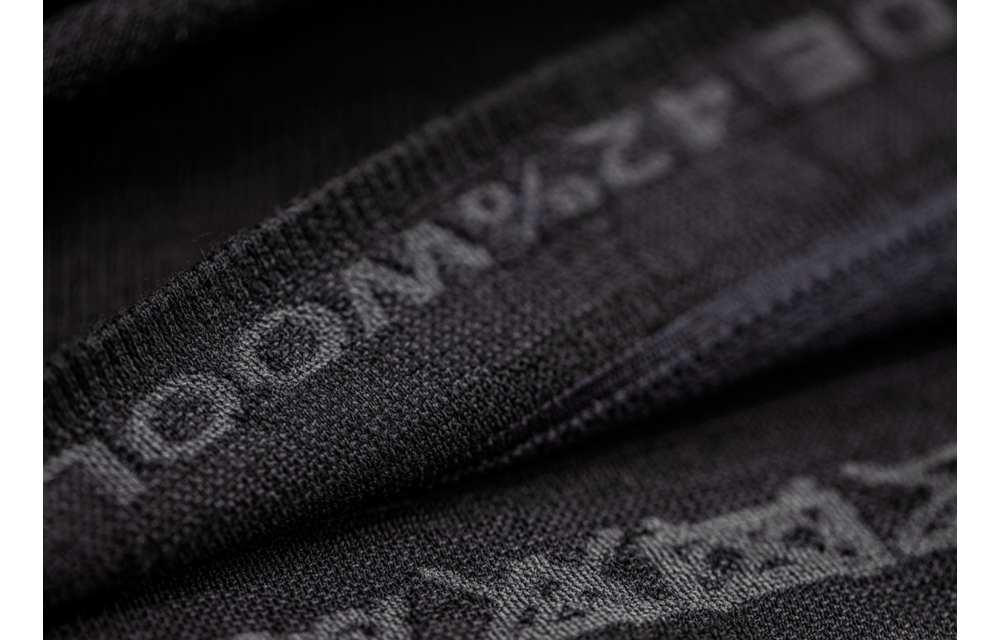 Merino Seamless Shirt LS (Black)