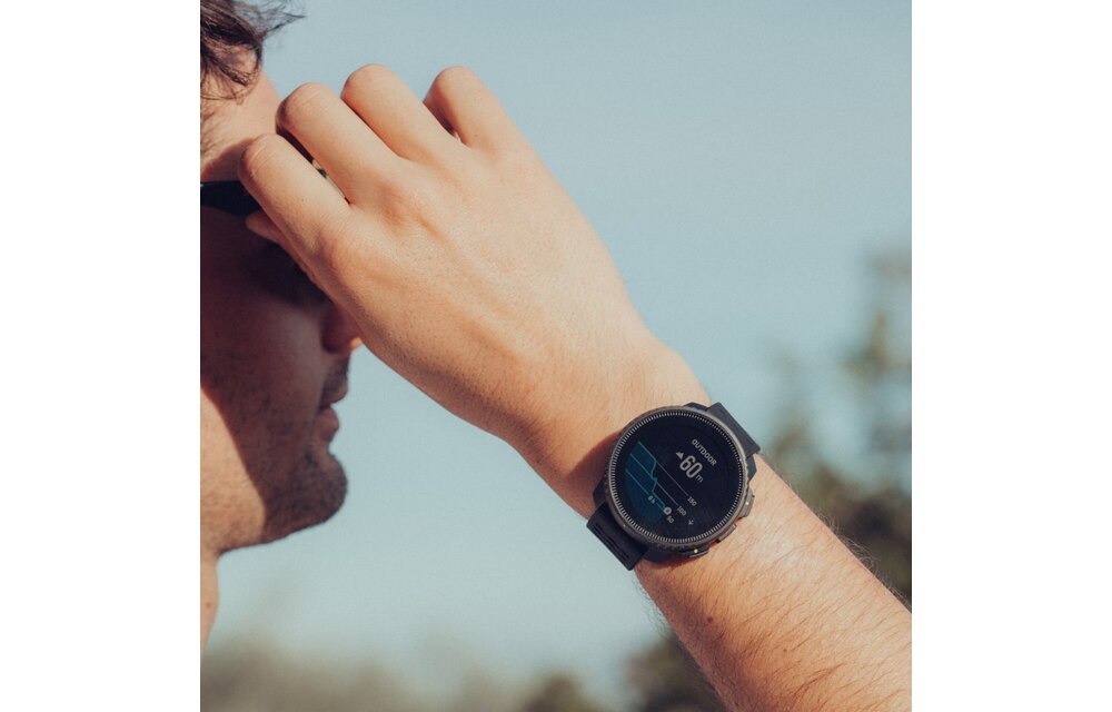 VERTICAL All Black