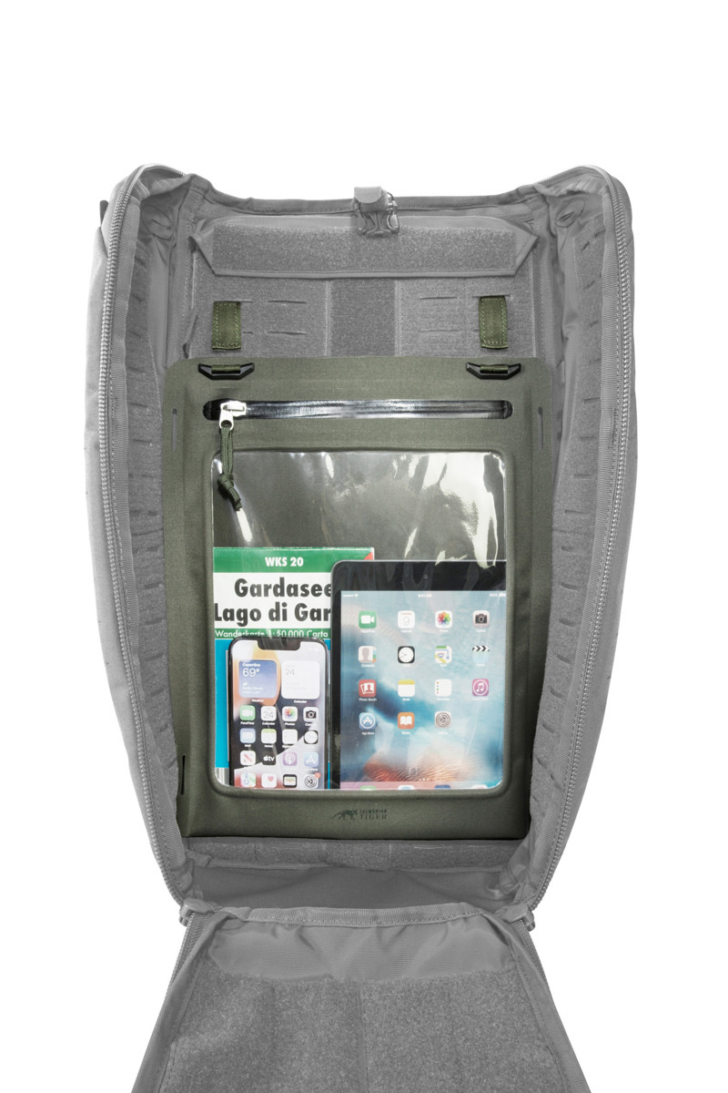 W-Pouch A4 Water Repellent (Black)