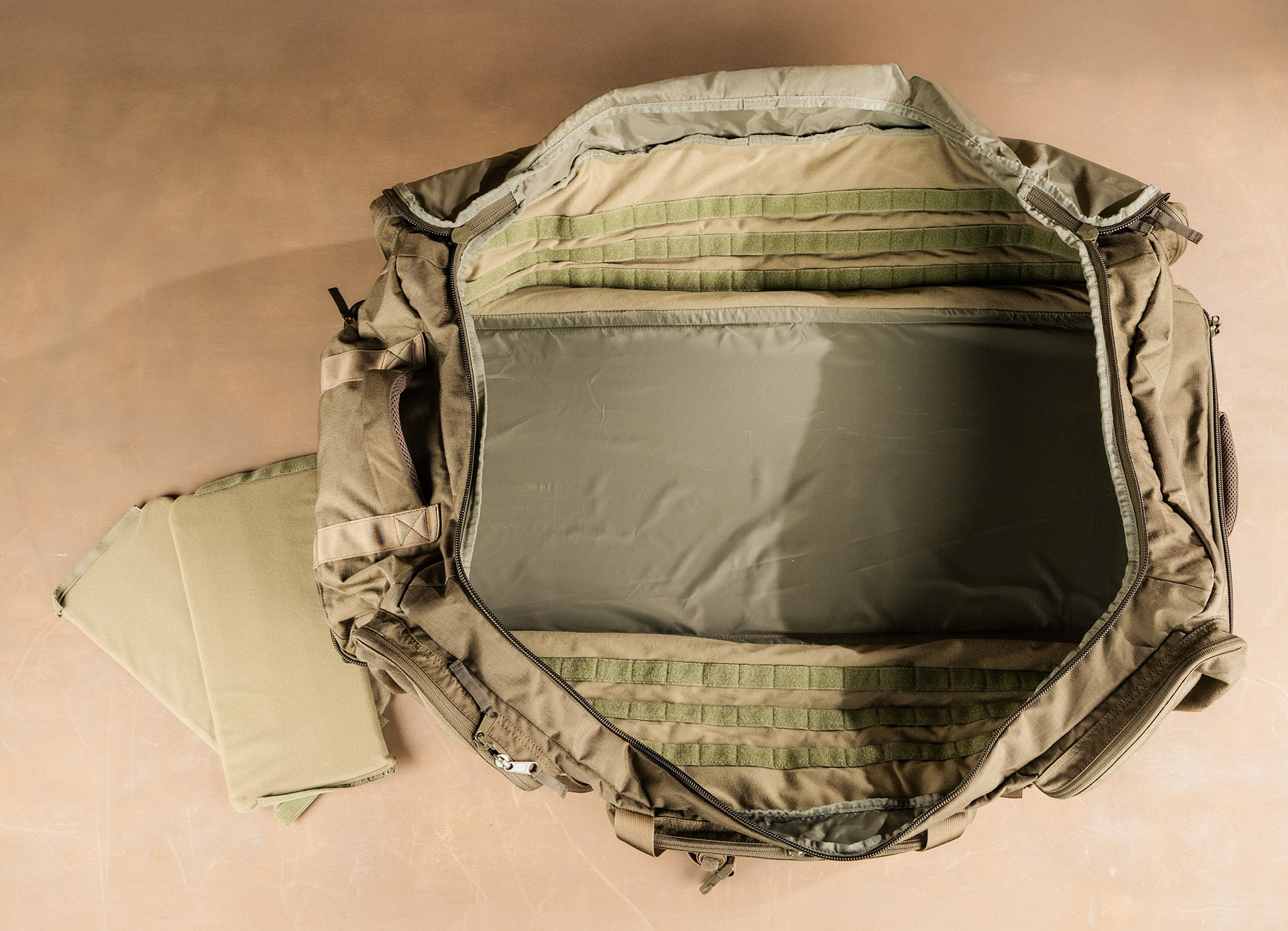 Hercules Large Travel + Weapon Duffle Bag (Coyote)