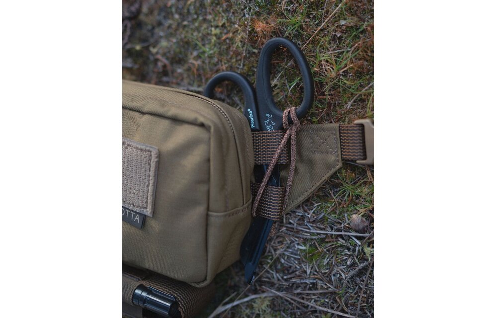 Kukkaro Hip Pack (Coyote)