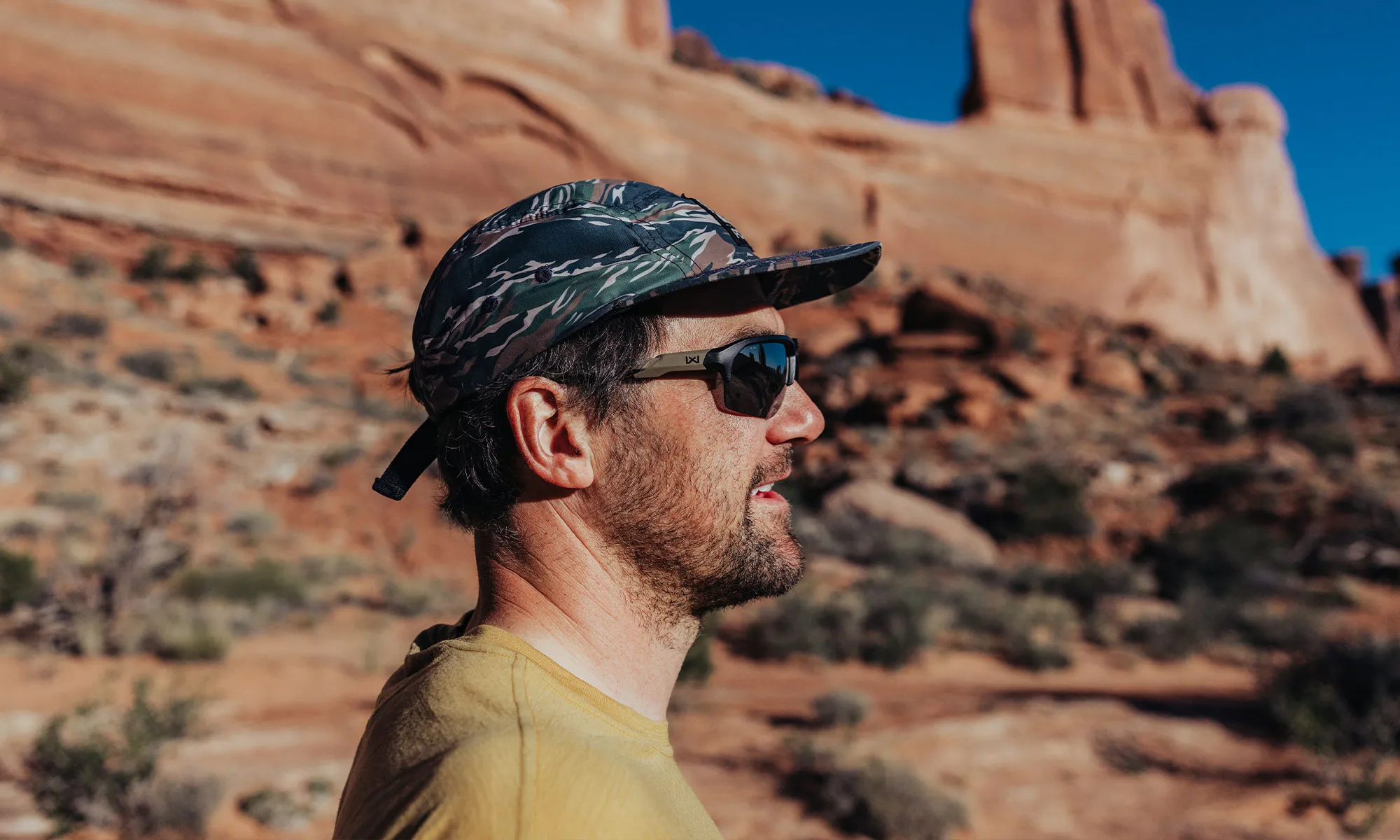 JAKL Captivate Tungsten Mirror (Matte Black/Tan Frame)