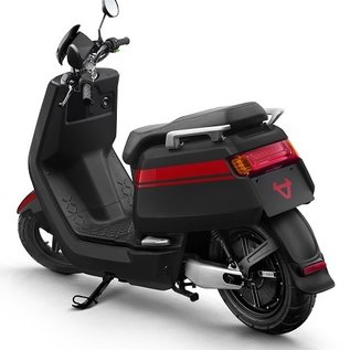 NIU NQi-GTS motorscooter 2x26Ah zwart rood