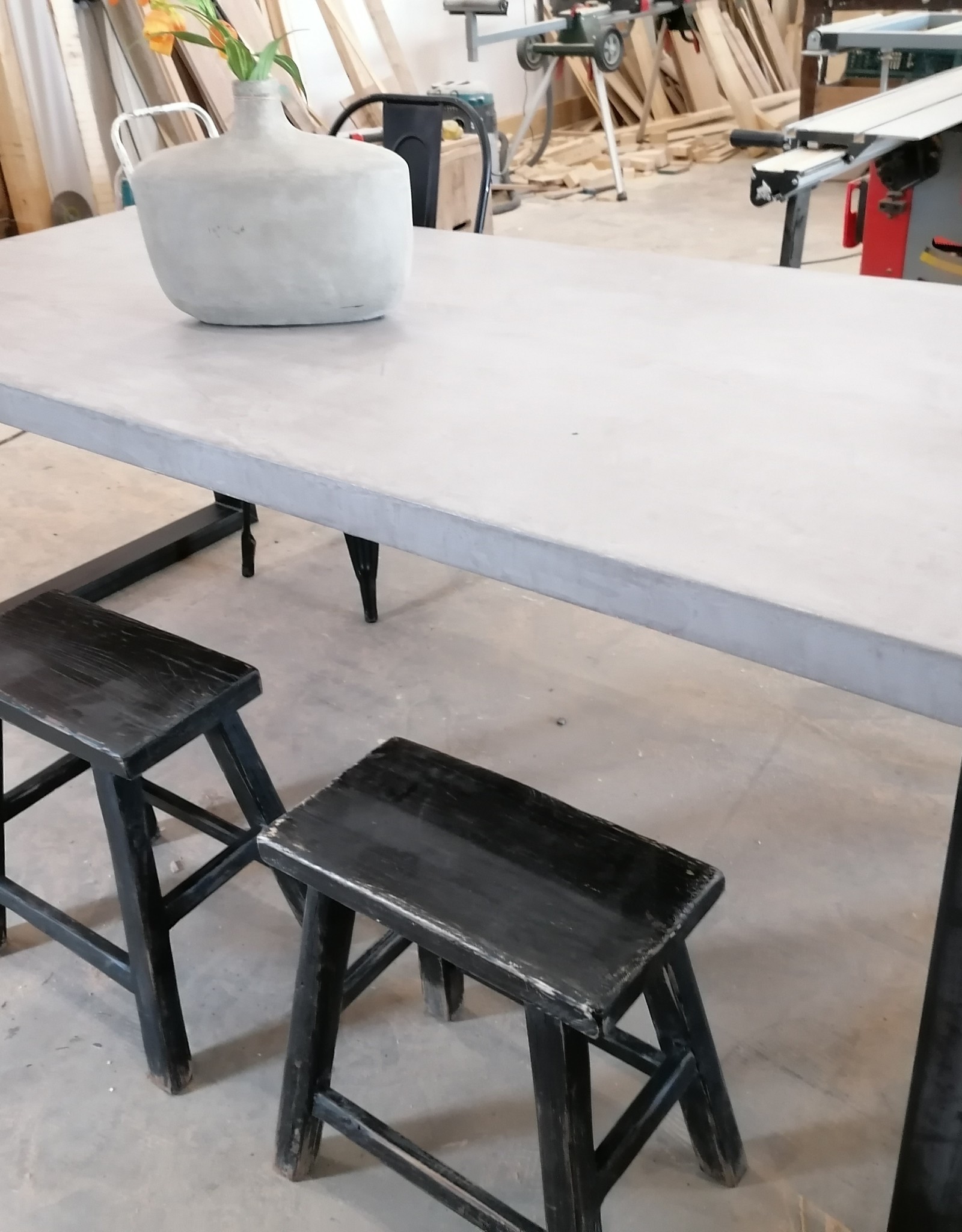 Mortex Gewachster Beton Tisch Metall Untergestell
