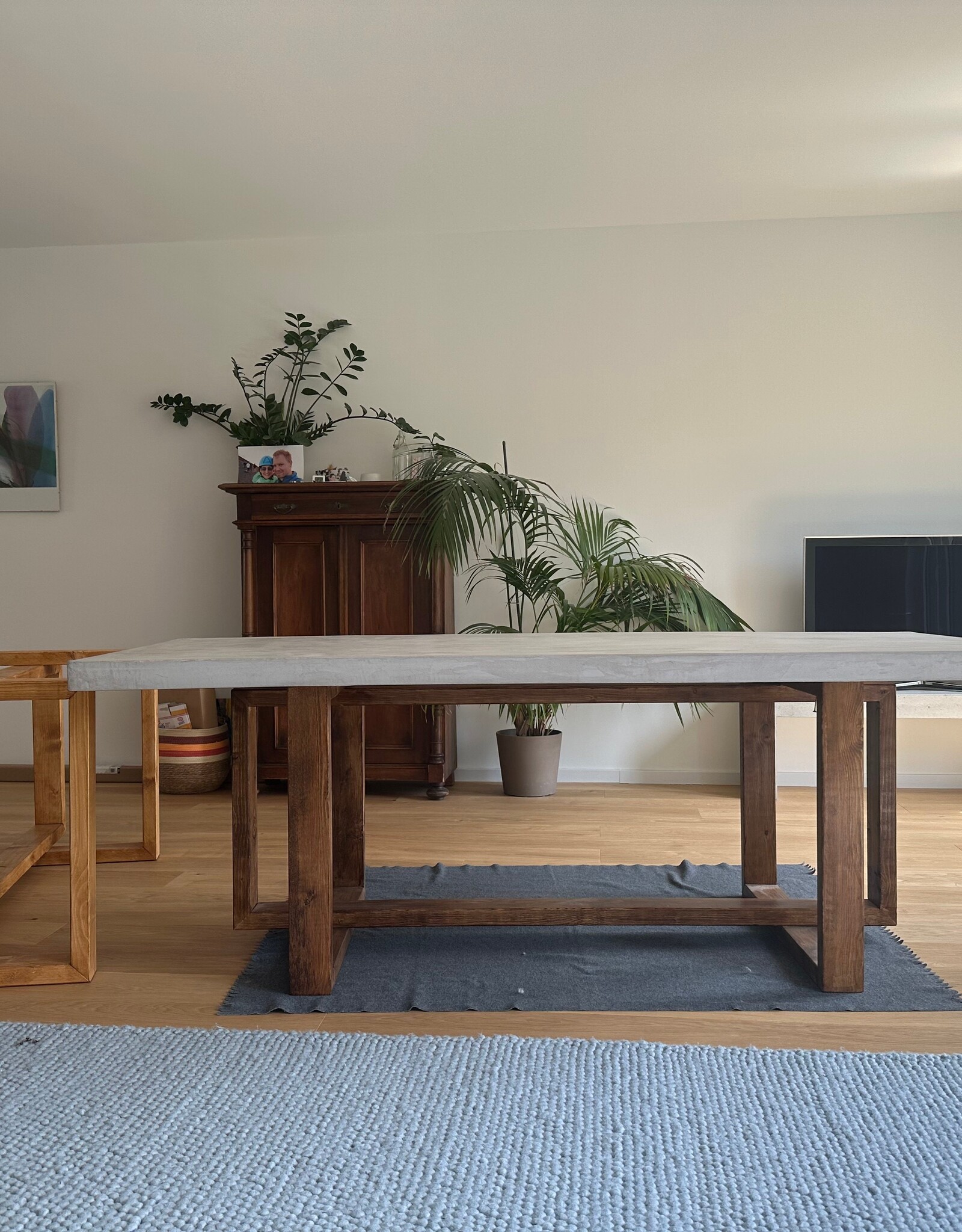 Mortex Concrete Stucco Table