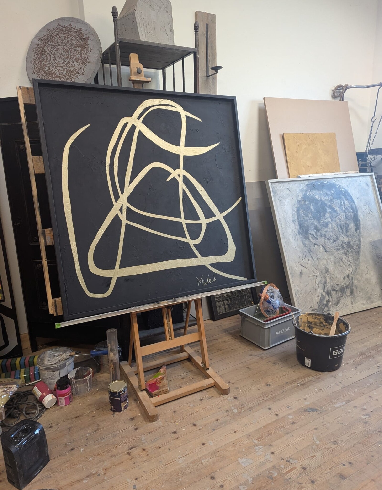 Art Object:  Triangle in Gold